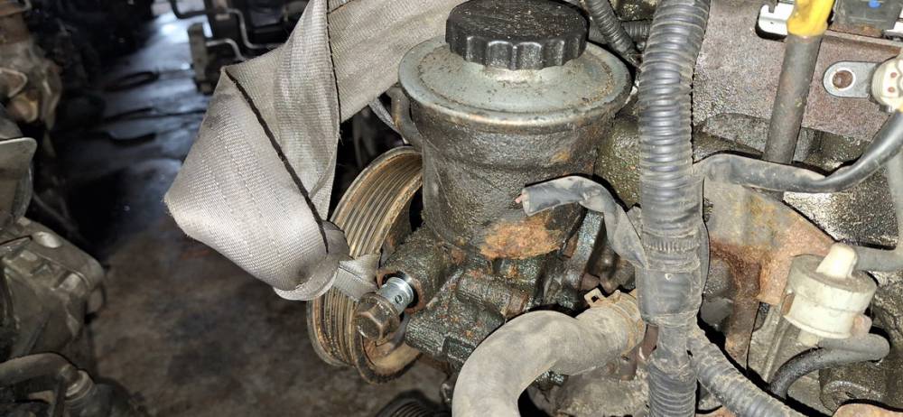 Toyota Corolla Verso 2006 Насос усилителя руля (Насос ГУР) - Thumbnail 3