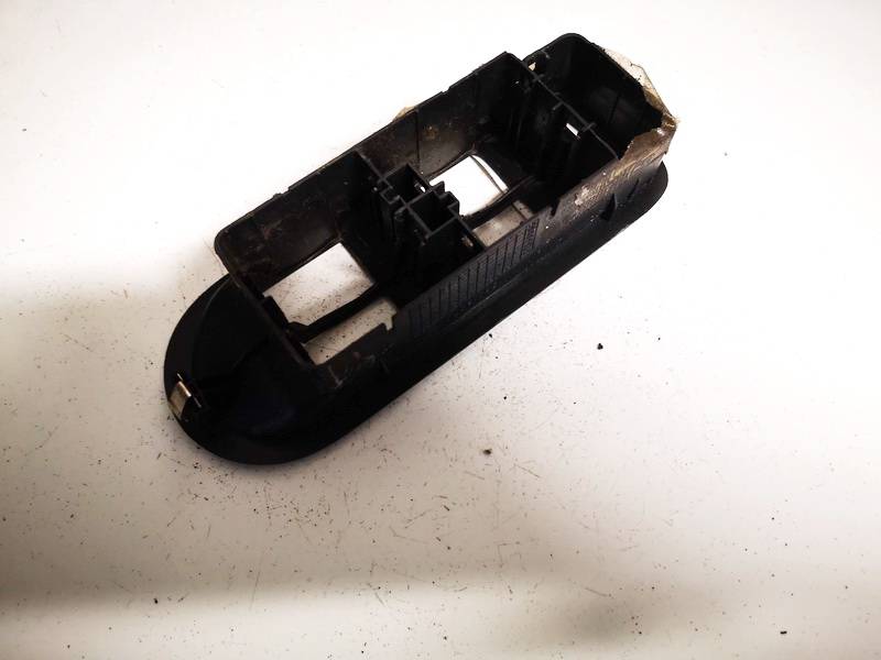 156018070 Renault Scenic 2005 Obudowa przycisków sterowania szybami - Thumbnail 2