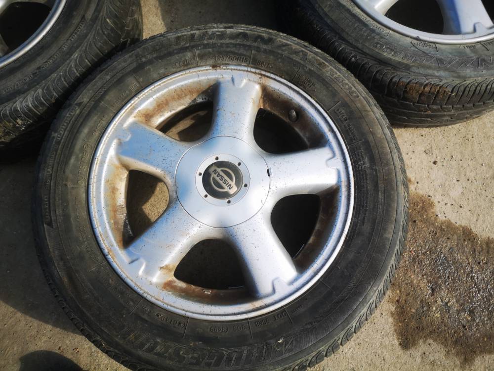 4X114.3 Nissan Almera 2002 Räder-Kit R15 - Thumbnail 6