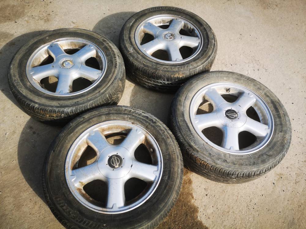 4X114.3 Nissan Almera 2002 Räder-Kit R15 - Thumbnail 2