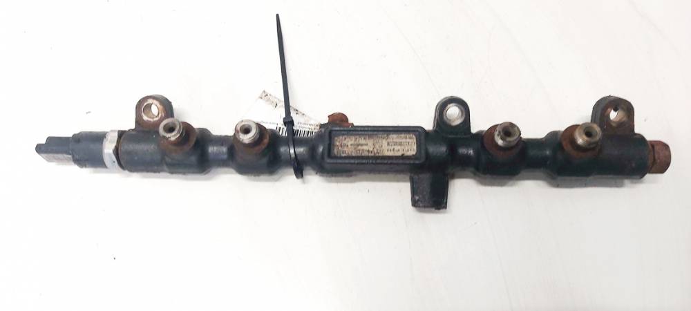 2S7Q9D280AC Ford Mondeo 2003 Fuel injector rail (injectors)(Fuel distributor)