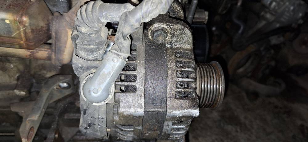 Toyota Corolla Verso 2006 Alternator - Thumbnail 4