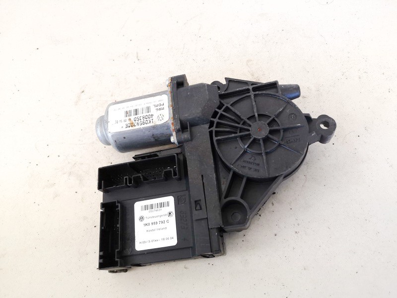 1K0959702E Volkswagen Golf 2004 Моторчик стеклоподъемника - передний левый