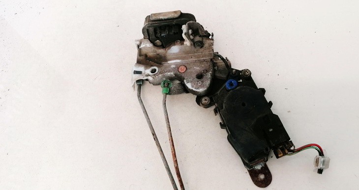 Subaru Forester 1999 Durvju slēdzene - AIZMUGURE PA KREISI - Thumbnail 2