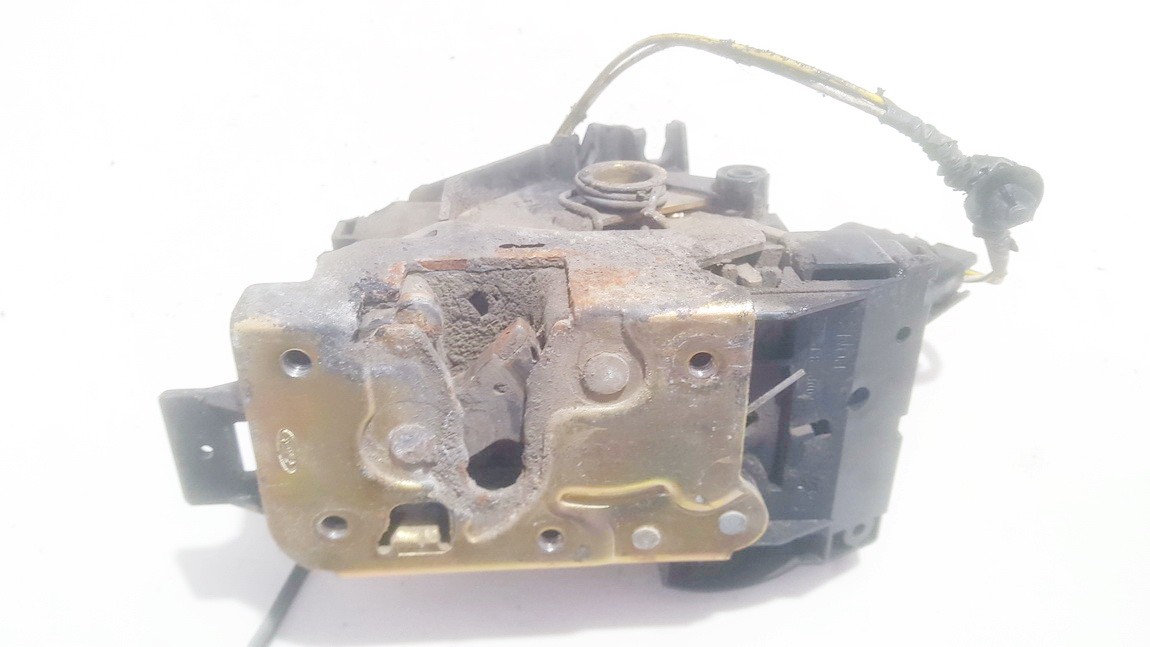 2S4AA26413BB Ford Focus 2003 Замок двери - задний левый