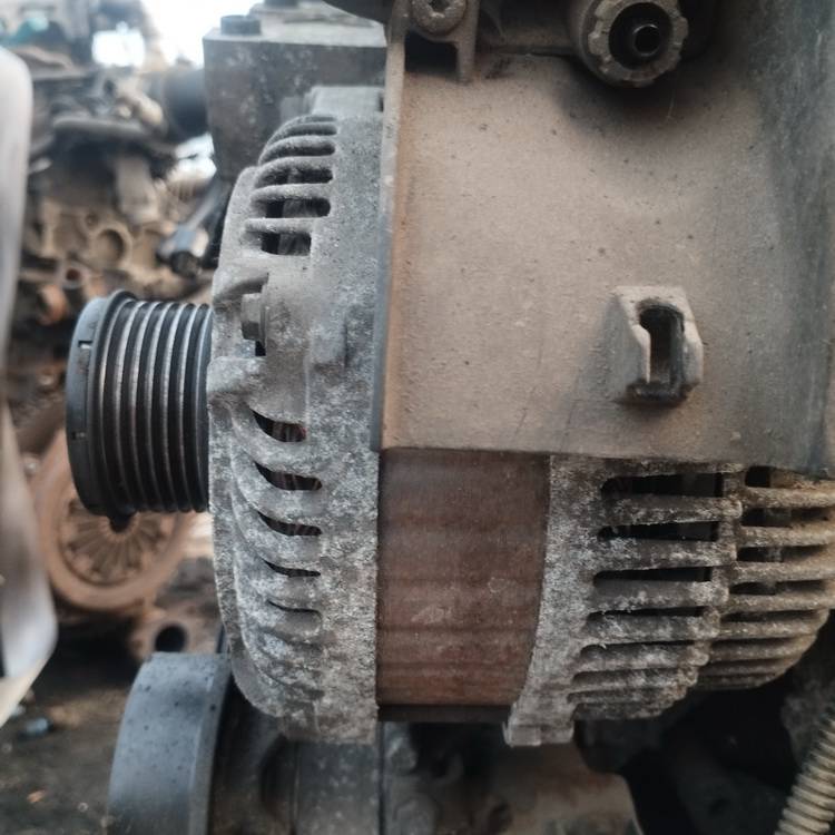 Peugeot 407 2004 Alternator