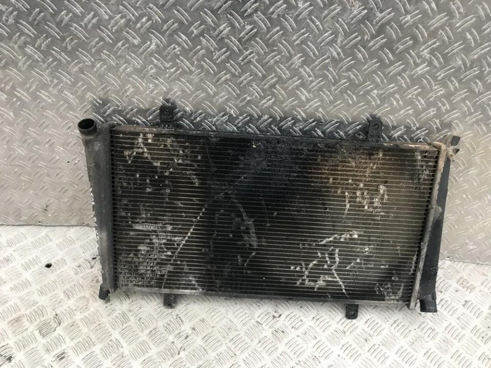 Volvo S40 2000 Vandens radiatorius (ausinimo radiatorius)