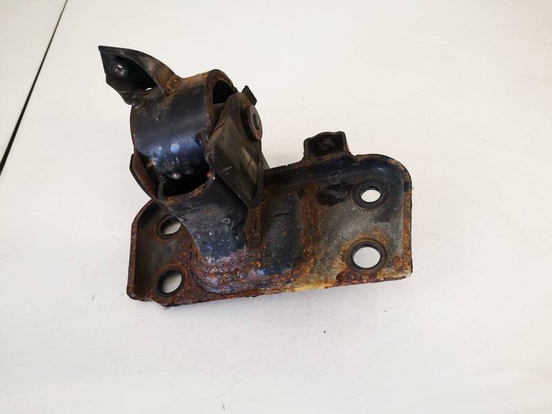 Toyota Auris 2007 Engine Mounting and Transmission Mount (Engine support)