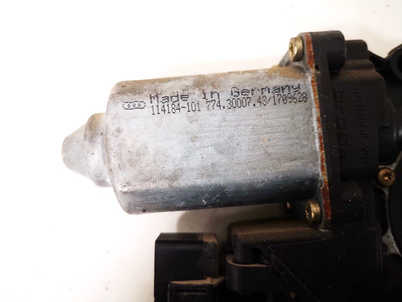 114184101 Audi A4 1996 Window Motor - FRONT RIGHT - Thumbnail 3