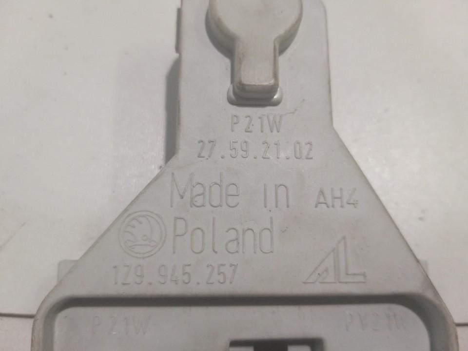 1Z9945257 Skoda Octavia 2005 Tailight Bulb Holder (Lamp Carrier