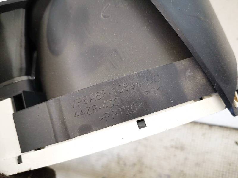 VP8A6F10894BC Ford Fiesta 2009 Nopeusmittari – mittaristo - Thumbnail 3