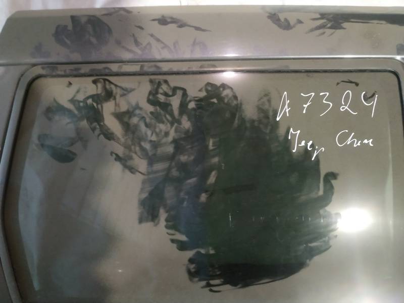 Jeep Grand Cherokee 2005 Oven lasi - TAKANA OIKEALLA