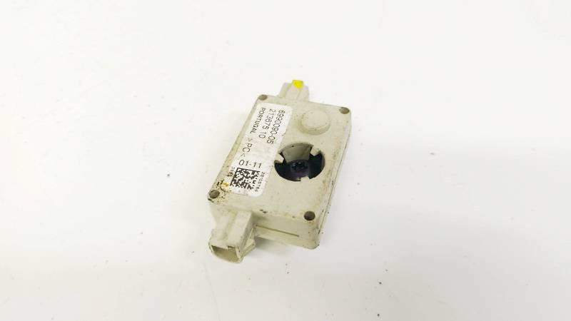 699009005 BMW 3-Series 2005 Pystyantennivahvistin