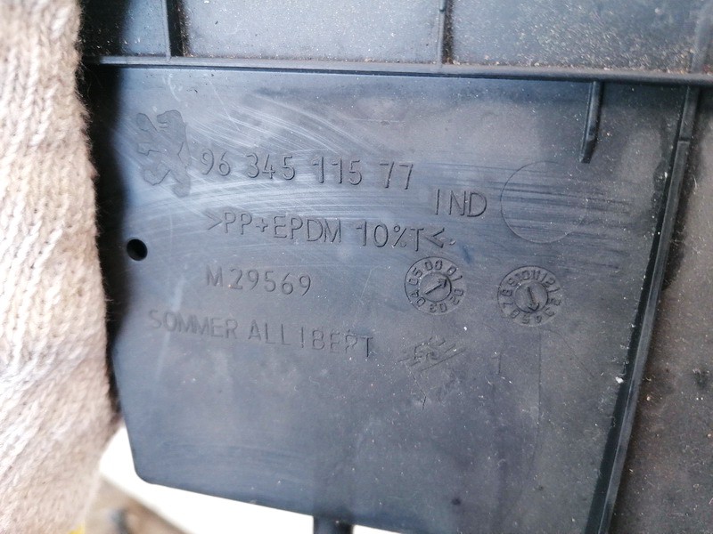 9634511577 USED Glove Box Assembly Peugeot 307 2002 2.0L EIS01341445