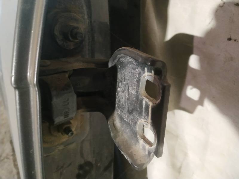 Jeep Grand Cherokee 2005 Takaoven alasarana - TAKANA