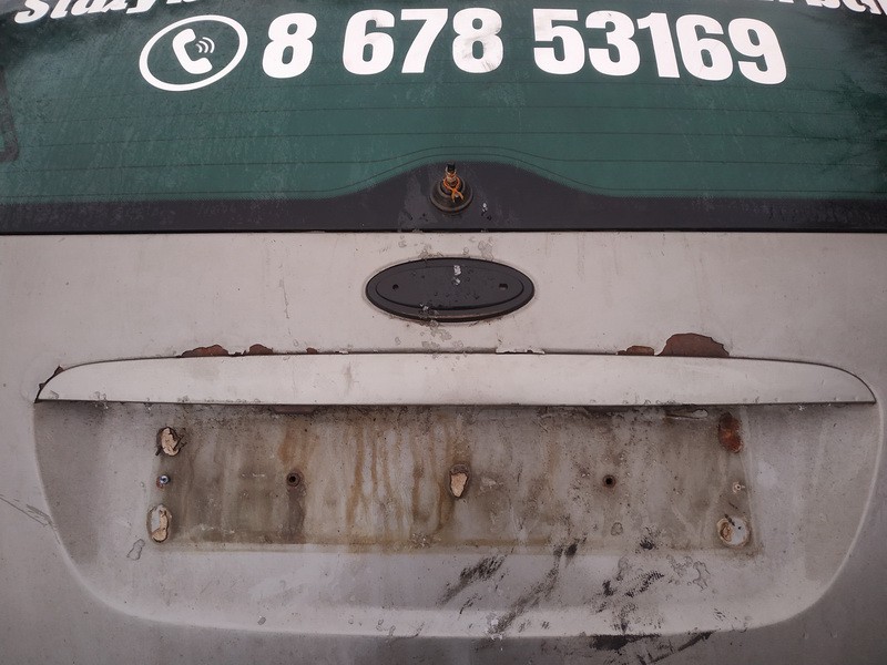 Ford Galaxy 2003 Zewnętrzne wykończenie tylnej klapy (oświetlenie tablicy rejestracyjnej) - TYLNE