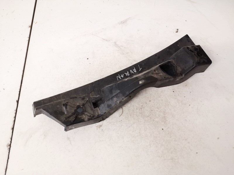 1T0807890A Volkswagen Touran 2004 Puskurin kiinnike - EDESSÄ OIKEALLA - Thumbnail 3