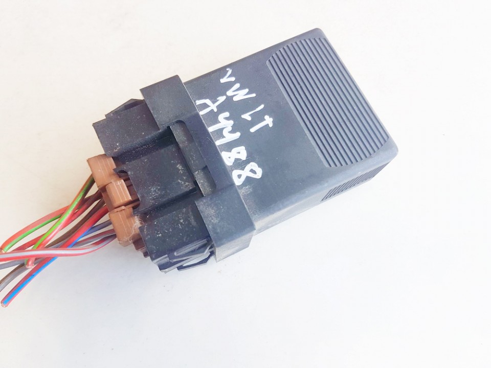 0165452432 Volkswagen LT 1998 Relay module