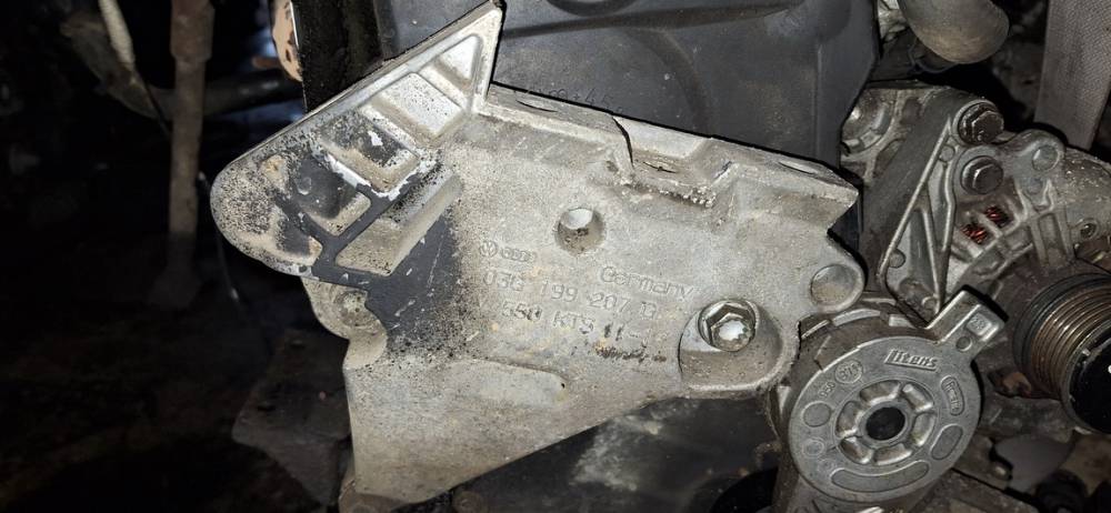 03G199207G Volkswagen Passat 2005 Variklio kronsteinas ir Greiciu dezes kronsteinas - Thumbnail 2