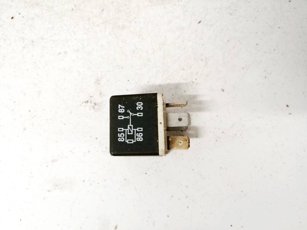 141951253B Volkswagen Golf 2002 RELÉ PARA AUTOMÓVIL - Thumbnail 3