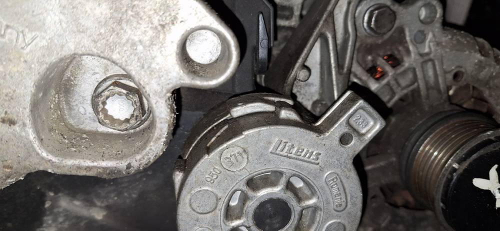 950371 Volkswagen Passat 2005 Dirzo itempejas (Paskirstymo dirzo itempejas) - Thumbnail 4