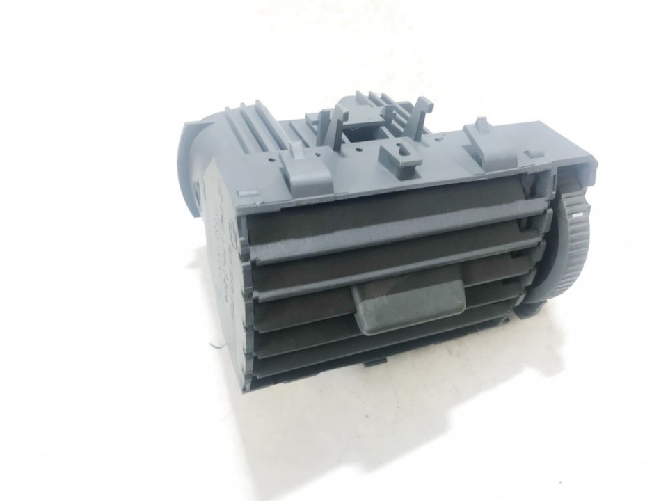 1U1819701 Skoda Octavia 1997 Dash Vent (Air Vent Grille)