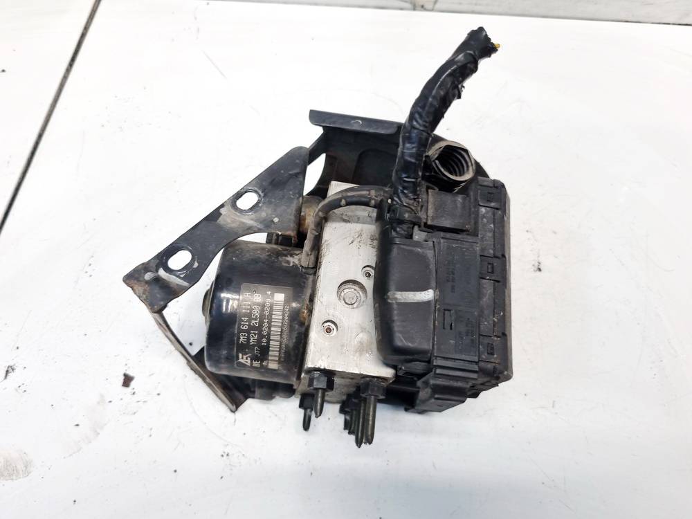 1J0907379P Ford Galaxy 2002 ABS Unit (ABS Brake Pump)