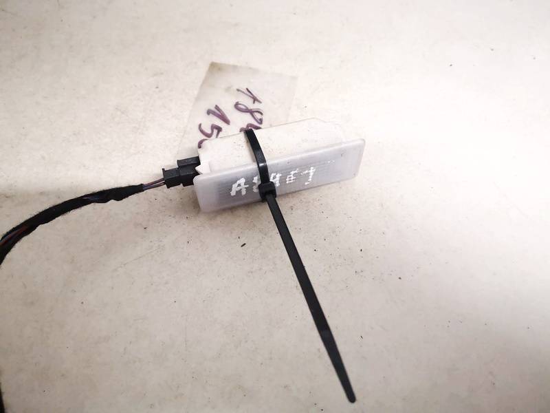 164042 BMW 5-Series 2012 Salono lemputė