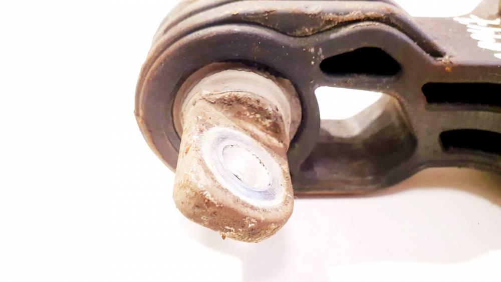 Honda CR-V 2007 Variklio pagalves bei Greiciu dezes pagalves - Thumbnail 2