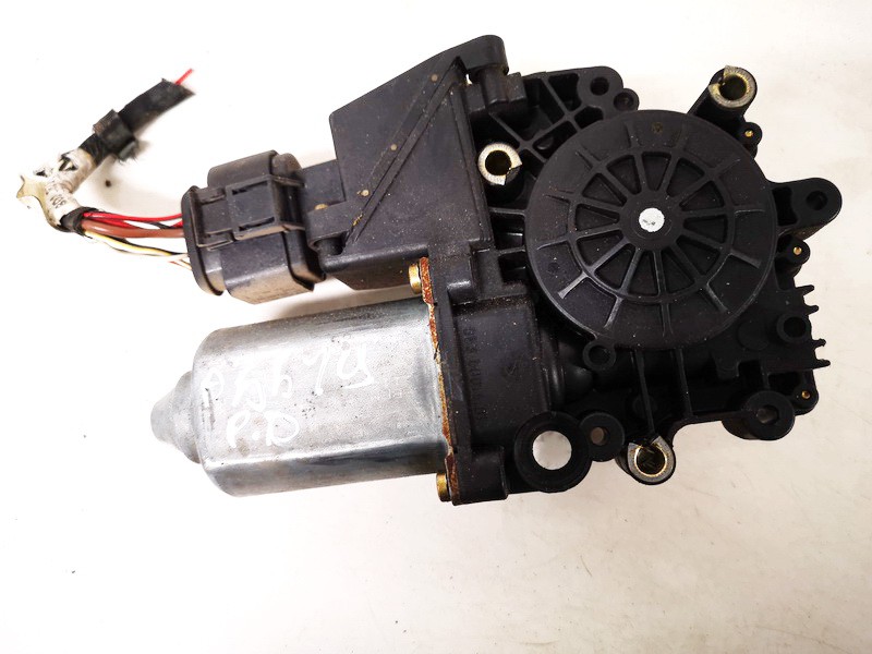 114184101 Audi A4 1999 Window Motor - FRONT RIGHT