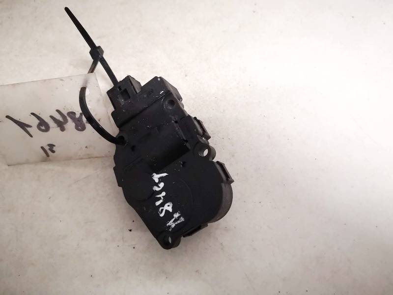 412650750 BMW 5-Series 2012 Peciuko sklendes varikliukas