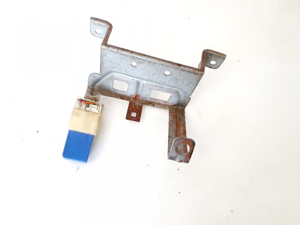 2523079915 Nissan X-Trail 2005 Relay module