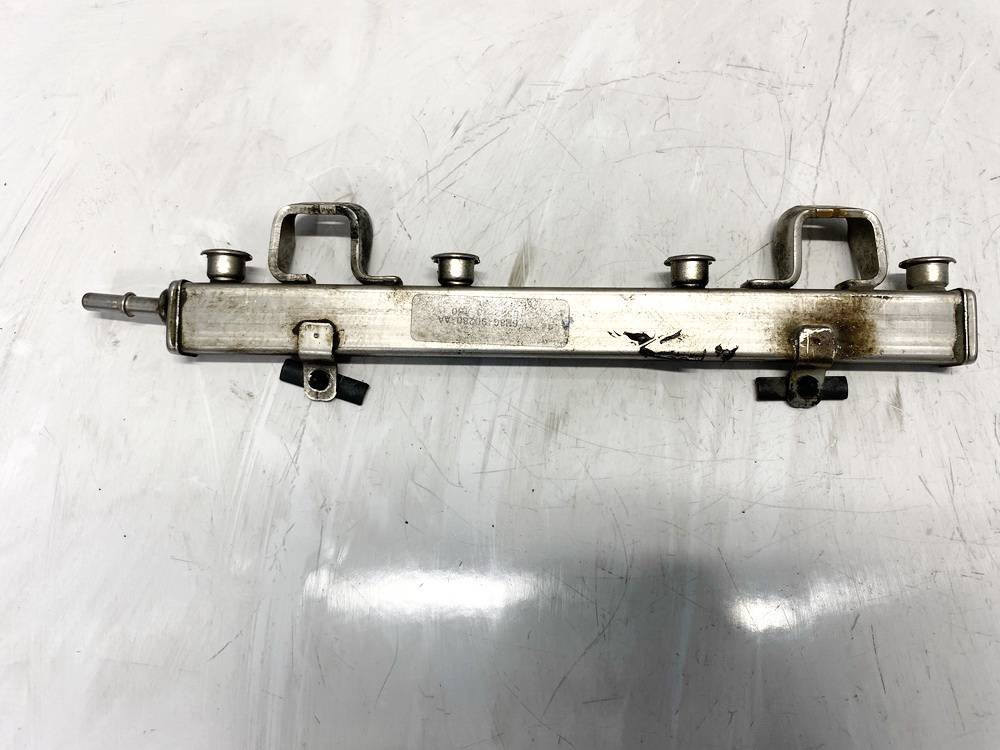 6M8G9D280AA Mazda 5 2006 Fuel injector rail (injectors)(Fuel distributor) - Thumbnail 2