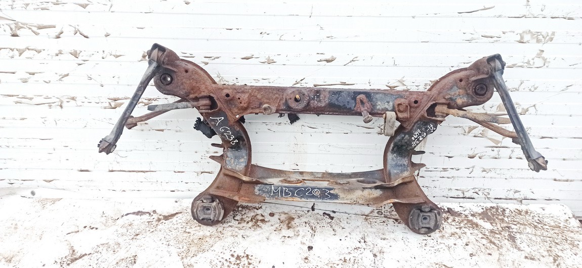 Mercedes-Benz C-CLASS 2000 Traversas-Tiltas G.