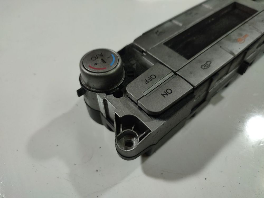 7S7T18C612AM Ford Mondeo 2010 Climate Control Panel (heater control switches) - Thumbnail 2