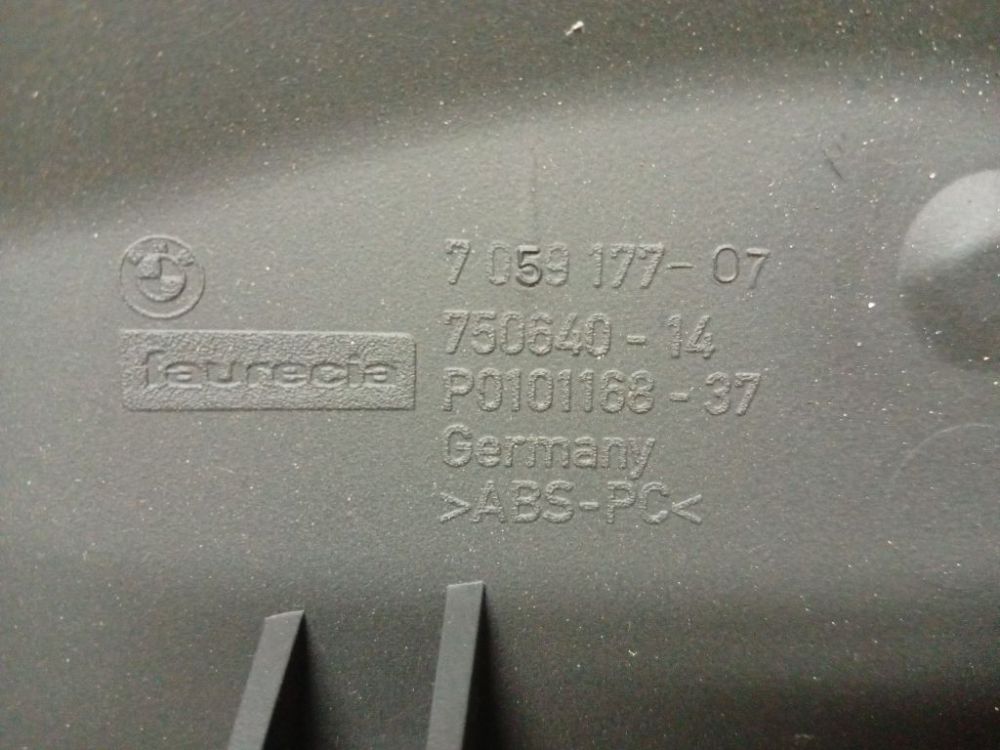 705917707 BMW 1-Series 2005 Cache Lunettes Speedo Décor - Thumbnail 4