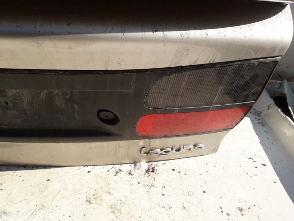 Renault Laguna 1994 Door handle tailgate boot trim strip cover - REAR - Thumbnail 3
