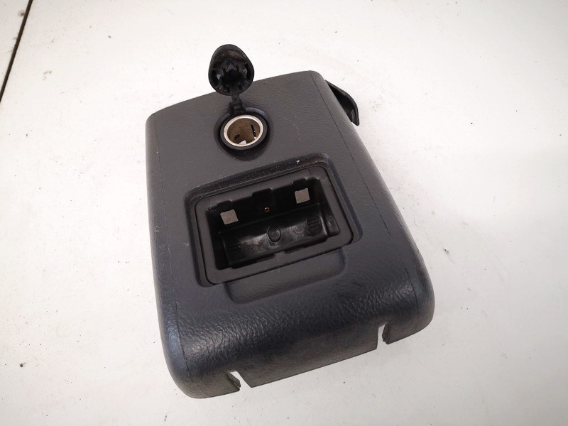 5892305020 Toyota Avensis 2008 Sisätilan koristelu (muovit)