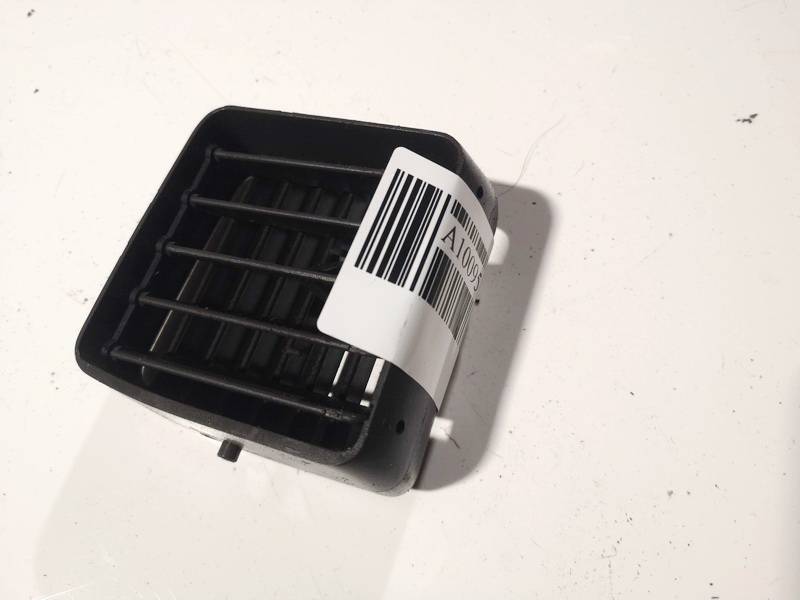 Mitsubishi Space Star 2001 Wloty powietrza do kabiny