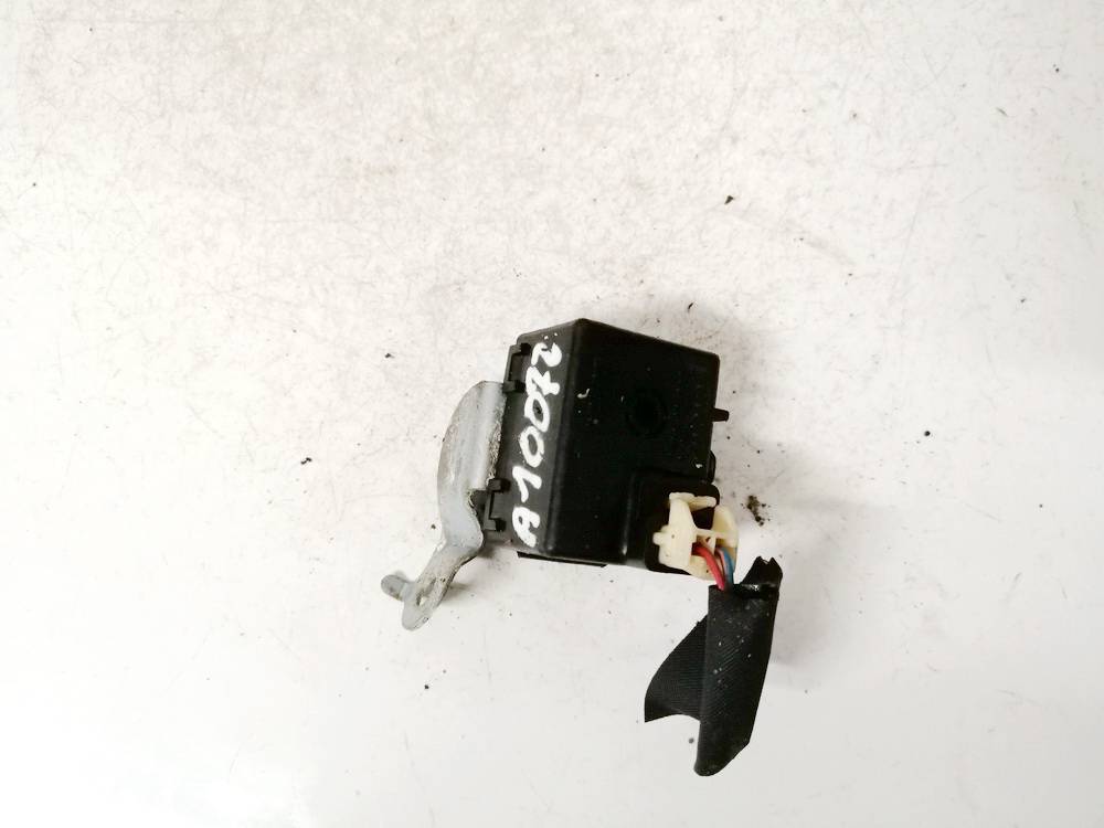 8665013010 Toyota Corolla 2005 Relejs