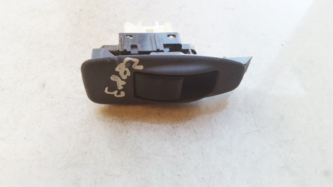 G100685L1 Mazda Premacy 2003 Fensterheber schalter