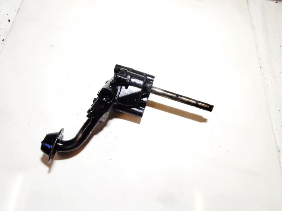 026115153A Audi A4 1996 Tepalo siurblys