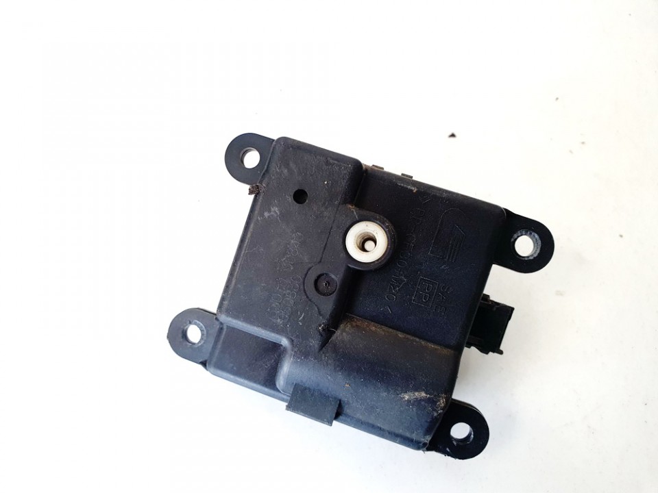 3j01030840 used Heater Vent Flap Control Actuator Motor Nissan XTrail