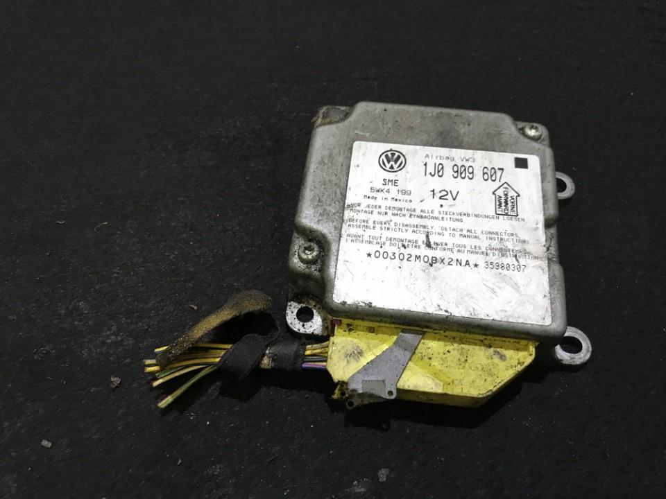 1J0909607 Volkswagen Passat 1998 SRS AIRBAG KOMPIUTERIS - ORO PAGALVIU VALDYMO BLOKAS