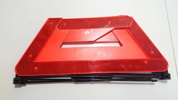 4B5860251C Audi A6 2005 Warning Triangle Integrated into Trunk