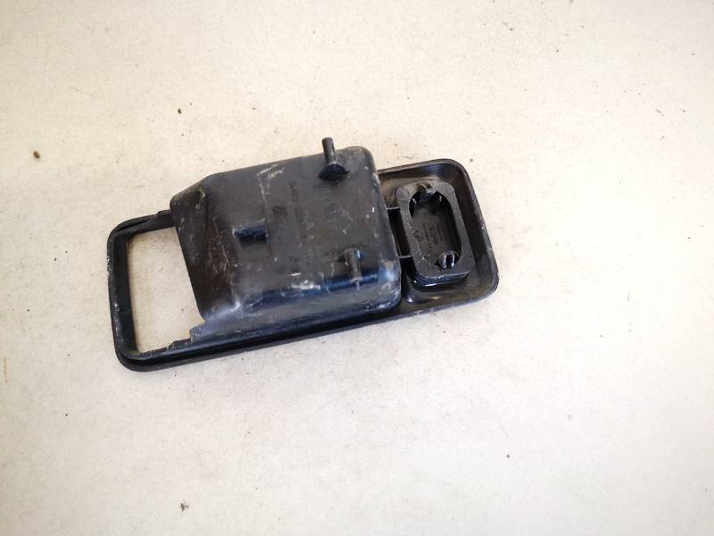 3M51226A36ADW Ford Focus 2006 Salona apdare (plastmasas) - Thumbnail 2