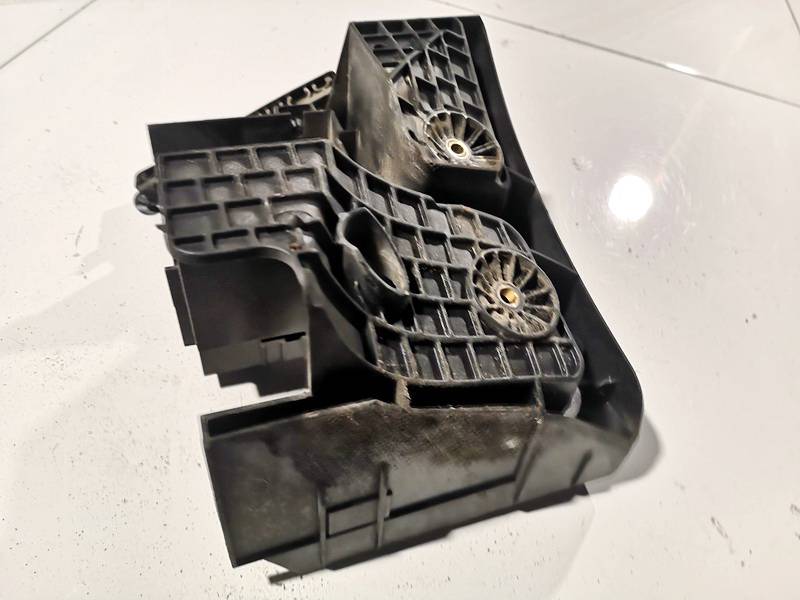 Volkswagen Caddy 2005 Fuse box - Thumbnail 3