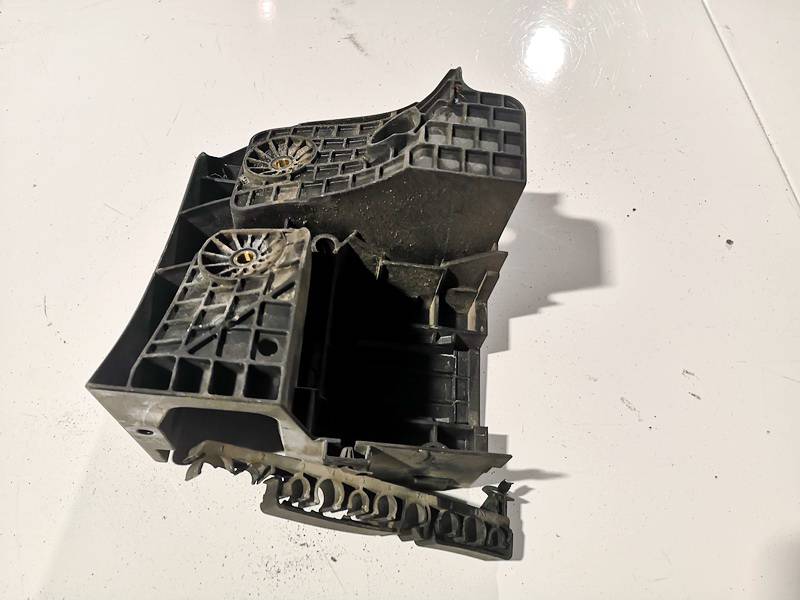 Volkswagen Caddy 2005 Fuse box - Thumbnail 2