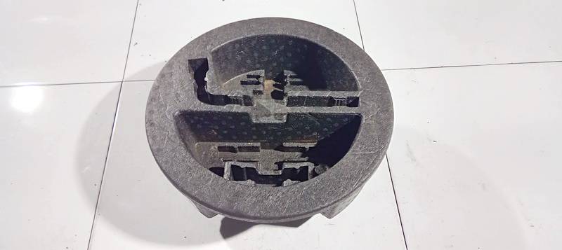 6477105040 Toyota Avensis 2008 Tool kit - Thumbnail 2