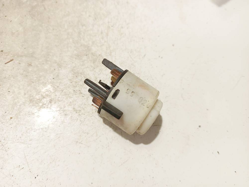 4B0905849 Volkswagen Passat 1993 Ignition Starter Switch